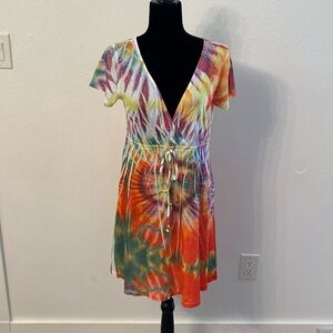 Tiki Palm Short Sleeve V Neck V Back Heart Tie Dye Dress Size XL (M to L Fit)